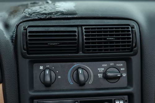 1998 Ford Mustang Convertible En venta (imagen 52 de 302)