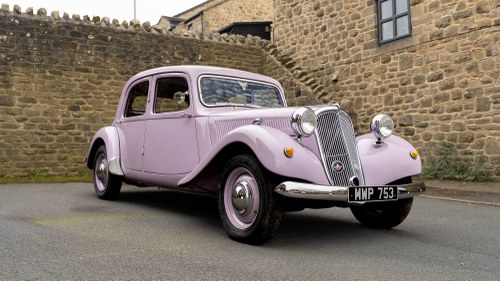 1954 Citroën Traction Avant Light Fifteen à venda (imagem 1 de 243)