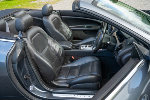 2007 Jaguar XKR Convertible 4.2 V8 For Sale (picture 23 of 121)