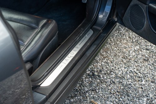 2007 Jaguar XKR Convertible 4.2 V8 For Sale (picture 46 of 121)