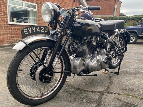 1950 Vincent Rapide Te koop (foto 2 van 28)