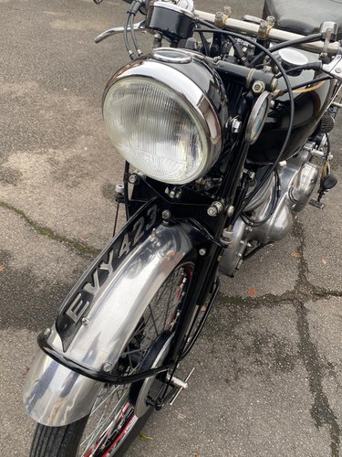 1950 Vincent Rapide Te koop (foto 10 van 28)
