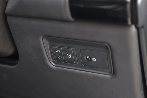 2016 Range Rover Autobiography V8 LWB Te koop (foto 21 van 154)