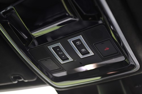 2016 Range Rover Autobiography V8 LWB Te koop (foto 35 van 154)