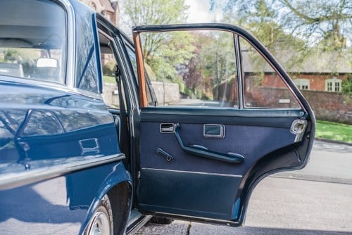 1972 Mercedes 280SE W108 In vendita (immagine 39 di 214)