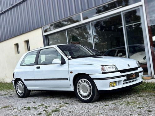 1992 RENAULT Clio 16S En Venta