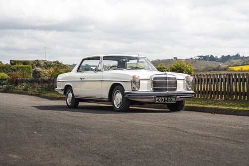 1972 Mercedes-Benz 250 CE W114 For Sale (picture 1 of 240)
