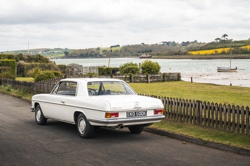 1972 Mercedes-Benz 250 CE W114 For Sale (picture 9 of 240)