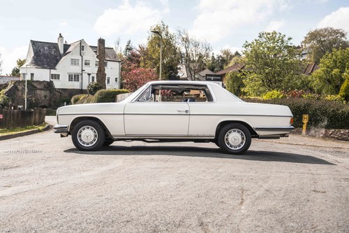 1972 Mercedes-Benz 250 CE W114 For Sale (picture 16 of 240)