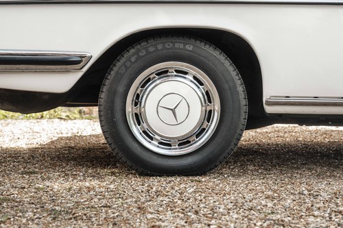1972 Mercedes-Benz 250 CE W114 For Sale (picture 19 of 240)