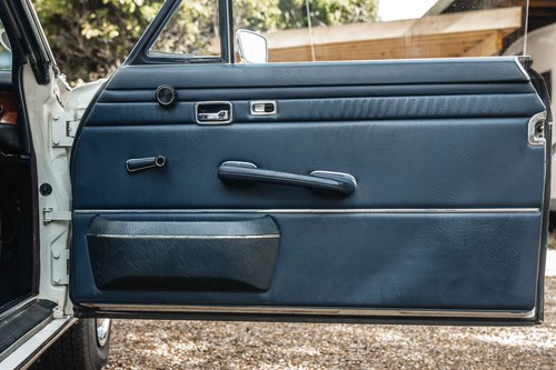 1972 Mercedes-Benz 250 CE W114 For Sale (picture 23 of 240)