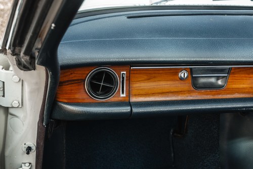 1972 Mercedes-Benz 250 CE W114 For Sale (picture 67 of 240)