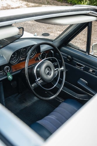 1972 Mercedes-Benz 250 CE W114 For Sale (picture 90 of 240)