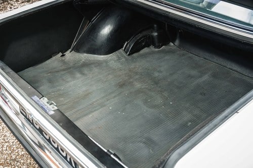 1972 Mercedes-Benz 250 CE W114 For Sale (picture 95 of 240)