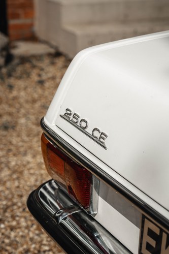 1972 Mercedes-Benz 250 CE W114 For Sale (picture 142 of 240)