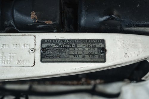 1972 Mercedes-Benz 250 CE W114 For Sale (picture 176 of 240)