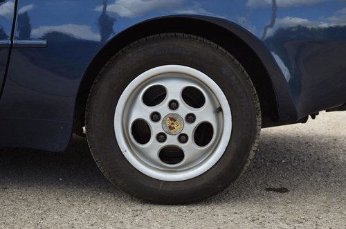 1988 Porsche 944 Lux till salu (bild 19 av 98)