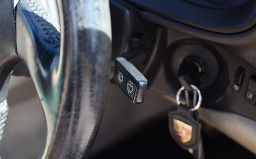 1988 Porsche 944 Lux till salu (bild 27 av 98)