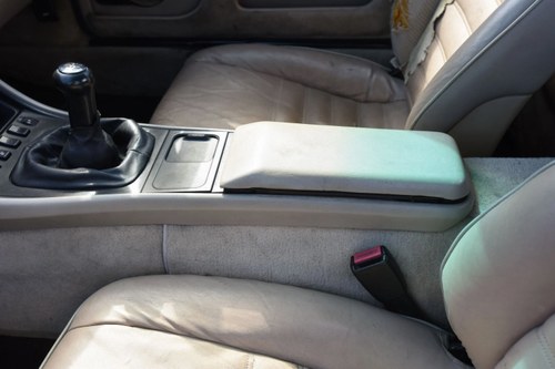 1988 Porsche 944 Lux till salu (bild 32 av 98)