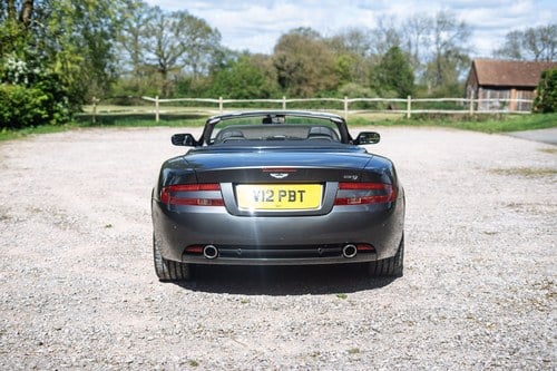 2006 Aston Martin DB9 Volante - 12,850 Miles à venda (imagem 10 de 158)