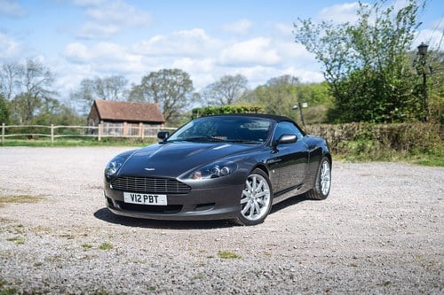 2006 Aston Martin DB9 Volante - 12,850 Miles à venda (imagem 18 de 158)