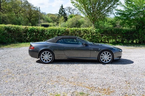 2006 Aston Martin DB9 Volante - 12,850 Miles à venda (imagem 21 de 158)