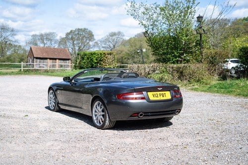 2006 Aston Martin DB9 Volante - 12,850 Miles à venda (imagem 13 de 158)