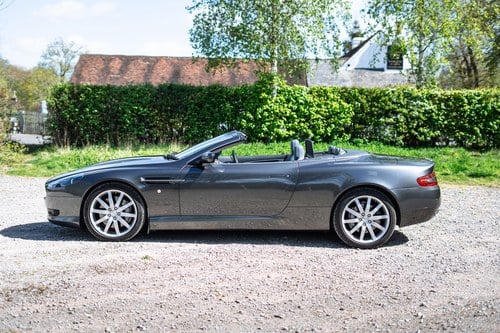 2006 Aston Martin DB9 Volante - 12,850 Miles à venda (imagem 15 de 158)