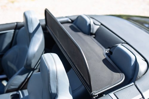 2006 Aston Martin DB9 Volante - 12,850 Miles à venda (imagem 41 de 158)