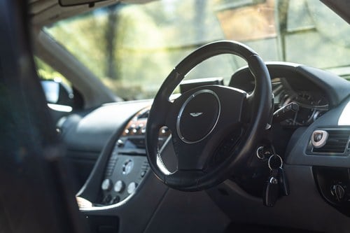 2006 Aston Martin DB9 Volante - 12,850 Miles à venda (imagem 45 de 158)