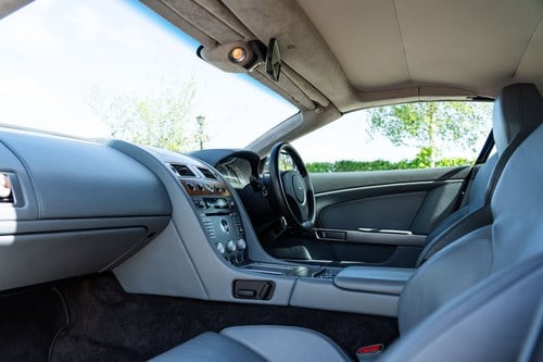 2006 Aston Martin DB9 Volante - 12,850 Miles à venda (imagem 50 de 158)