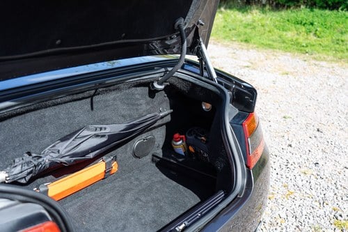 2006 Aston Martin DB9 Volante - 12,850 Miles à venda (imagem 73 de 158)