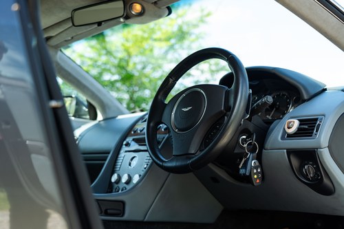2006 Aston Martin DB9 Volante - 12,850 Miles à venda (imagem 62 de 158)