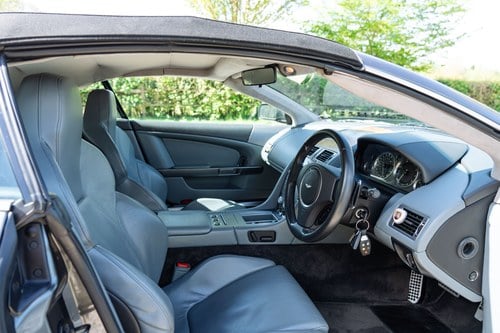 2006 Aston Martin DB9 Volante - 12,850 Miles à venda (imagem 64 de 158)