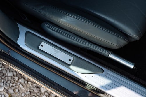 2006 Aston Martin DB9 Volante - 12,850 Miles à venda (imagem 68 de 158)