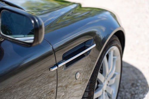 2006 Aston Martin DB9 Volante - 12,850 Miles à venda (imagem 92 de 158)