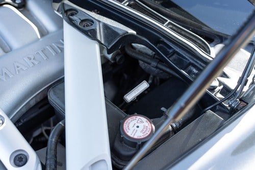 2006 Aston Martin DB9 Volante - 12,850 Miles à venda (imagem 97 de 158)