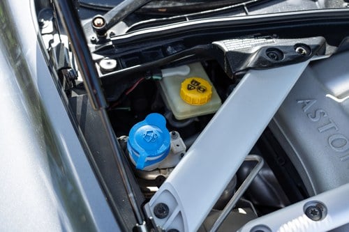 2006 Aston Martin DB9 Volante - 12,850 Miles à venda (imagem 99 de 158)