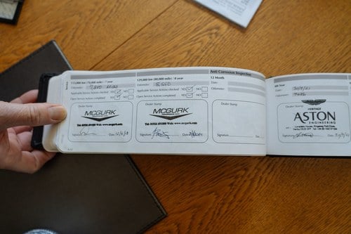 2006 Aston Martin DB9 Volante - 12,850 Miles à venda (imagem 146 de 158)