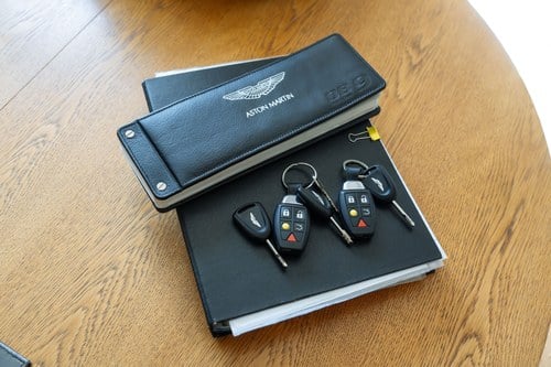 2006 Aston Martin DB9 Volante - 12,850 Miles à venda (imagem 152 de 158)