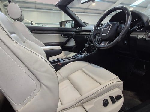 2007 Audi S4 Cabriolet zum Verkauf (Bild 40 von 91)