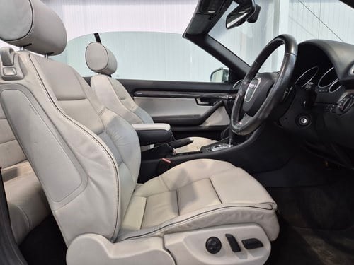 2007 Audi S4 Cabriolet zum Verkauf (Bild 44 von 91)