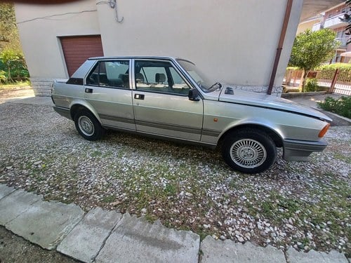 1984 Alfa Romeo Giulietta Te koop (foto 33 van 171)