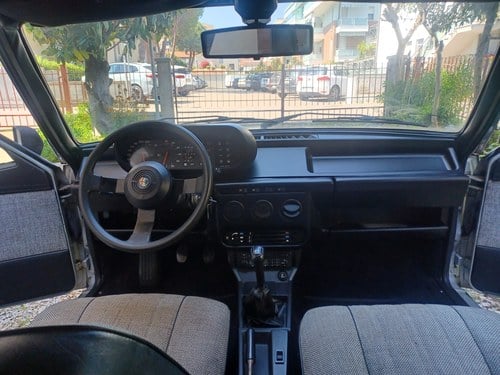 1984 Alfa Romeo Giulietta Te koop (foto 105 van 171)