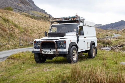 1990 Land Rover Defender 110 SW 4C Camper Van till salu (bild 3 av 140)