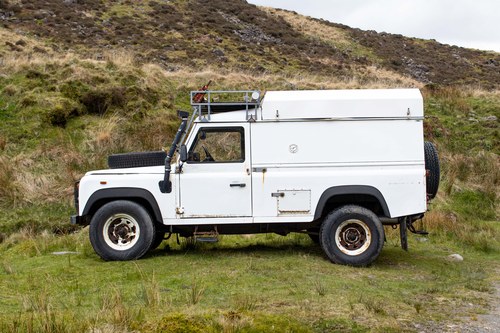 1990 Land Rover Defender 110 SW 4C Camper Van till salu (bild 4 av 140)