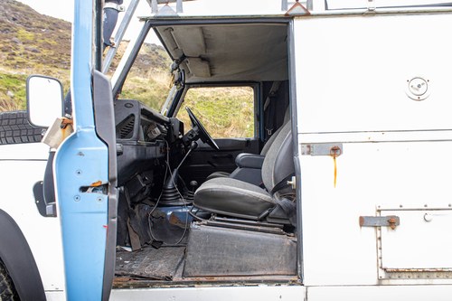 1990 Land Rover Defender 110 SW 4C Camper Van till salu (bild 41 av 140)