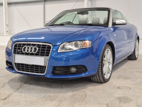 2007 Audi S4 Cabriolet zum Verkauf (Bild 2 von 91)