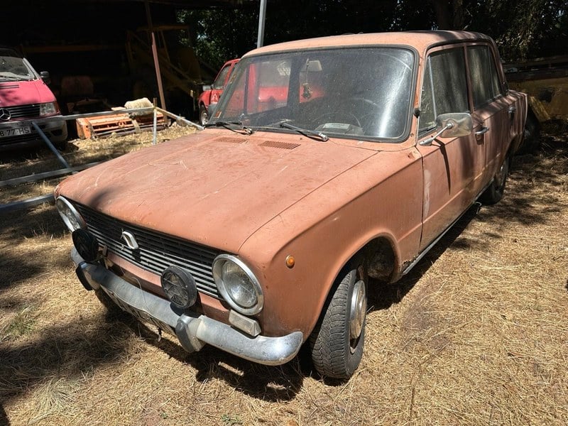 1971 Fiat 124 - 2 1971 Fiat 124 - 2