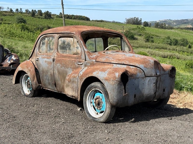 1956 Renault 4CV - 1 1956 Renault 4CV - 1